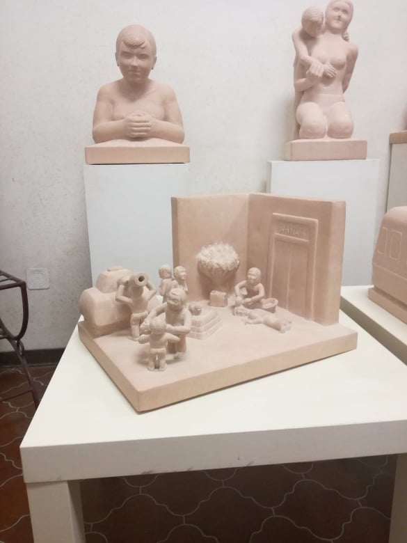 carlo sculture violenza