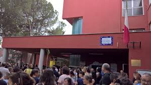 scuola torbella ingresso